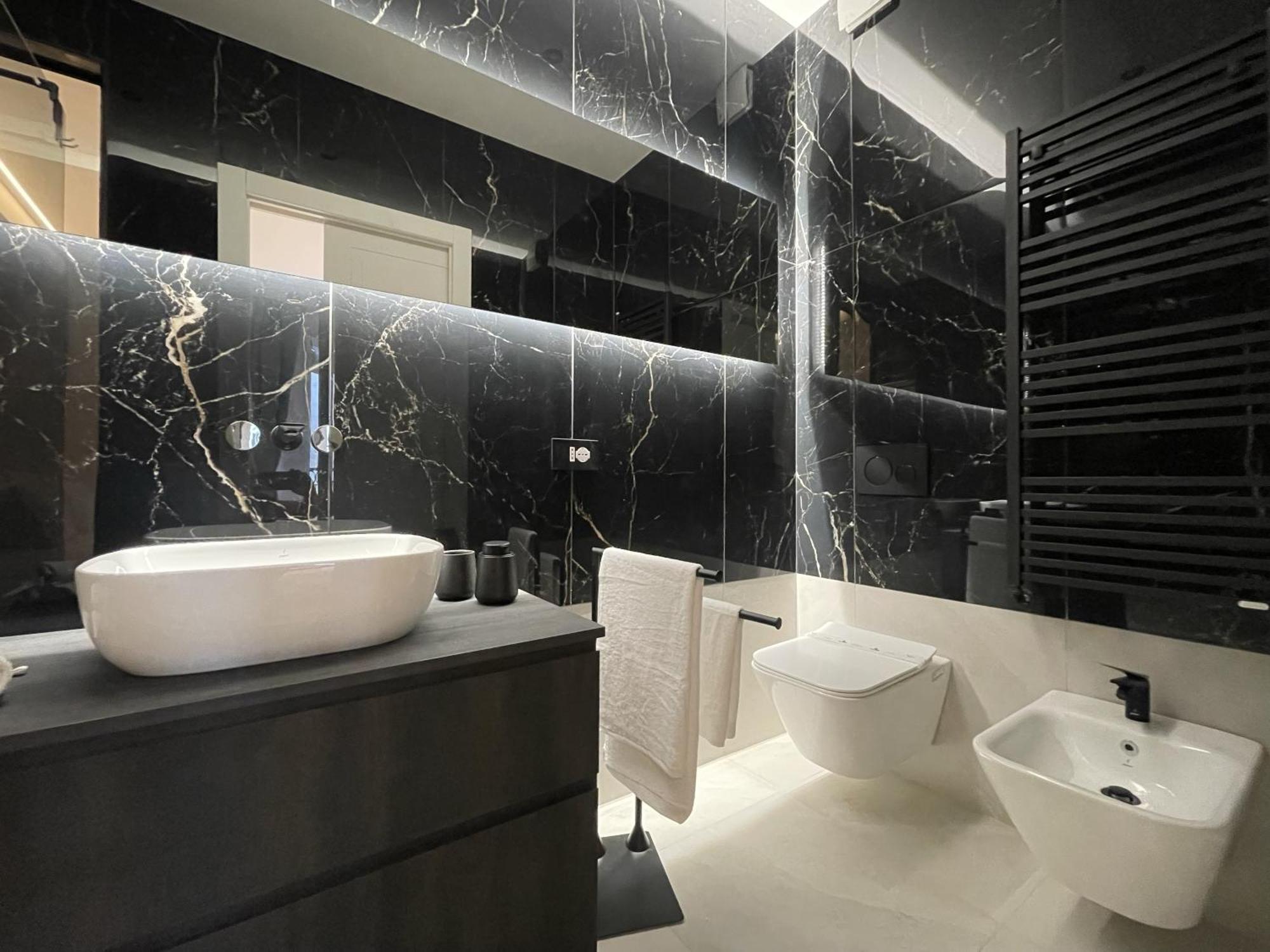 B And G San Babila- Luxury In The Heart Of Milano - Design District Hotel ภายนอก รูปภาพ