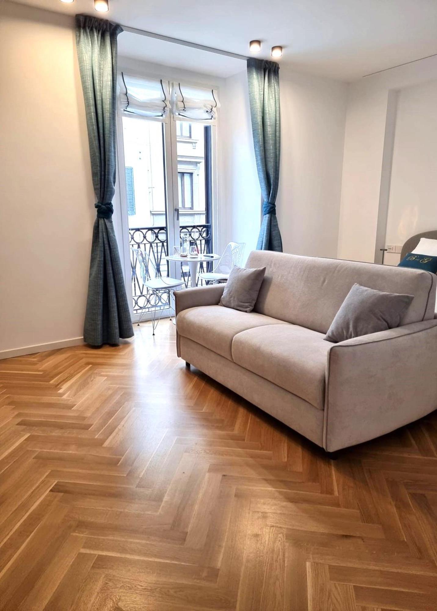 B And G San Babila- Luxury In The Heart Of Milano - Design District Hotel ภายนอก รูปภาพ