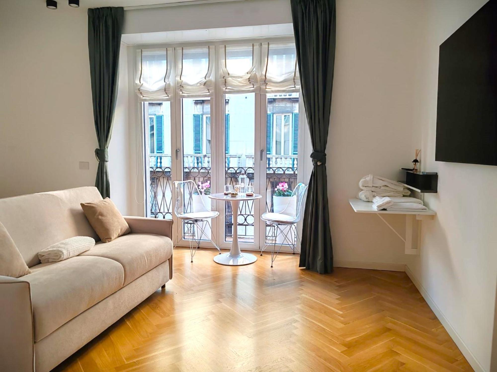 B And G San Babila- Luxury In The Heart Of Milano - Design District Hotel ภายนอก รูปภาพ