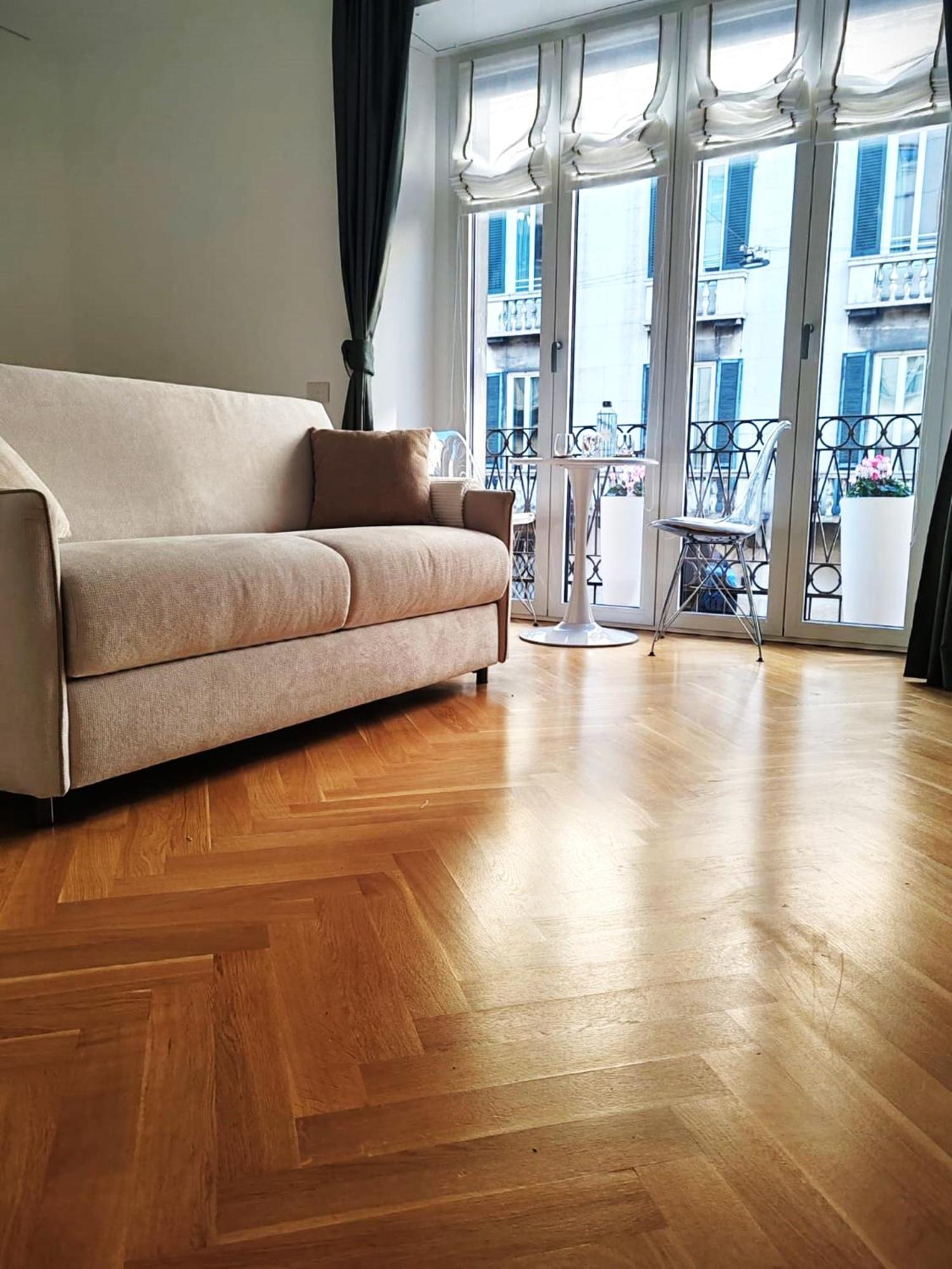 B And G San Babila- Luxury In The Heart Of Milano - Design District Hotel ภายนอก รูปภาพ